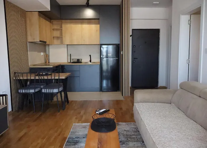 Merlyn By Sienna Skopje