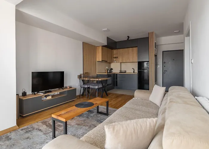 Merlyn By Sienna Daire