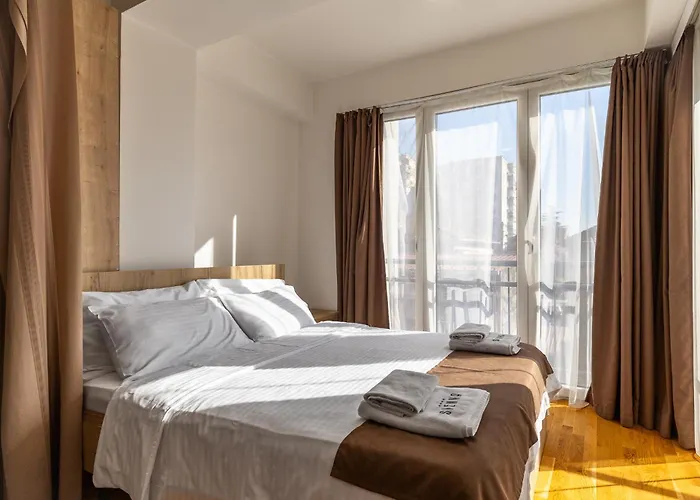 Merlyn By Sienna Üsküp