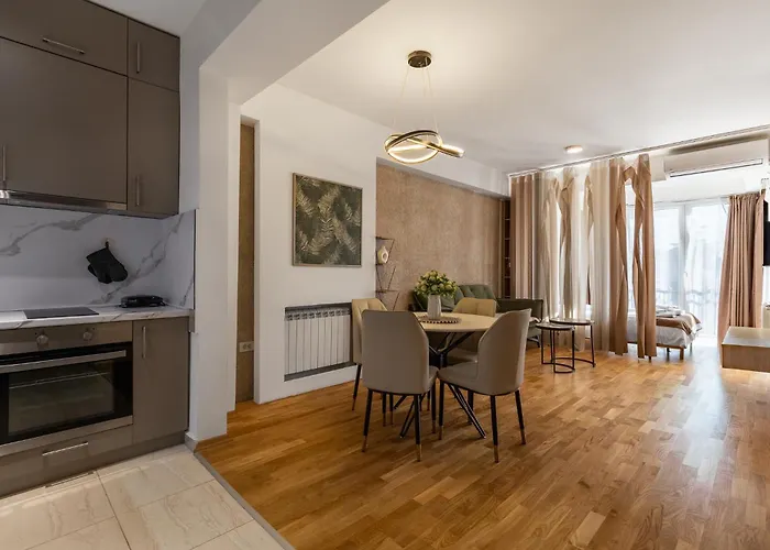 Merlyn By Sienna Üsküp